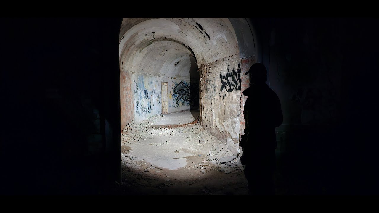 NOCNY URBEX Z LATARKĄ Sofirn SP36 BLF Anduril.