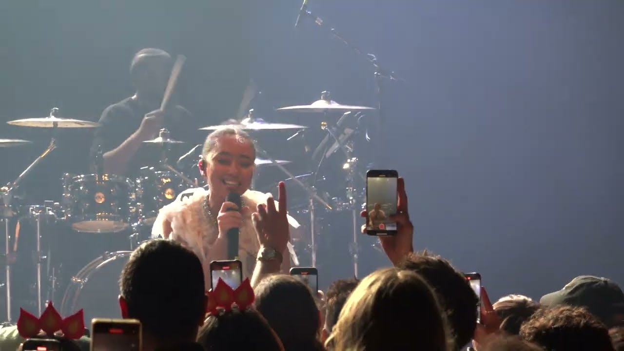 Griff - Miss Me Too (Live in Los Angeles at the El Rey Theatre)