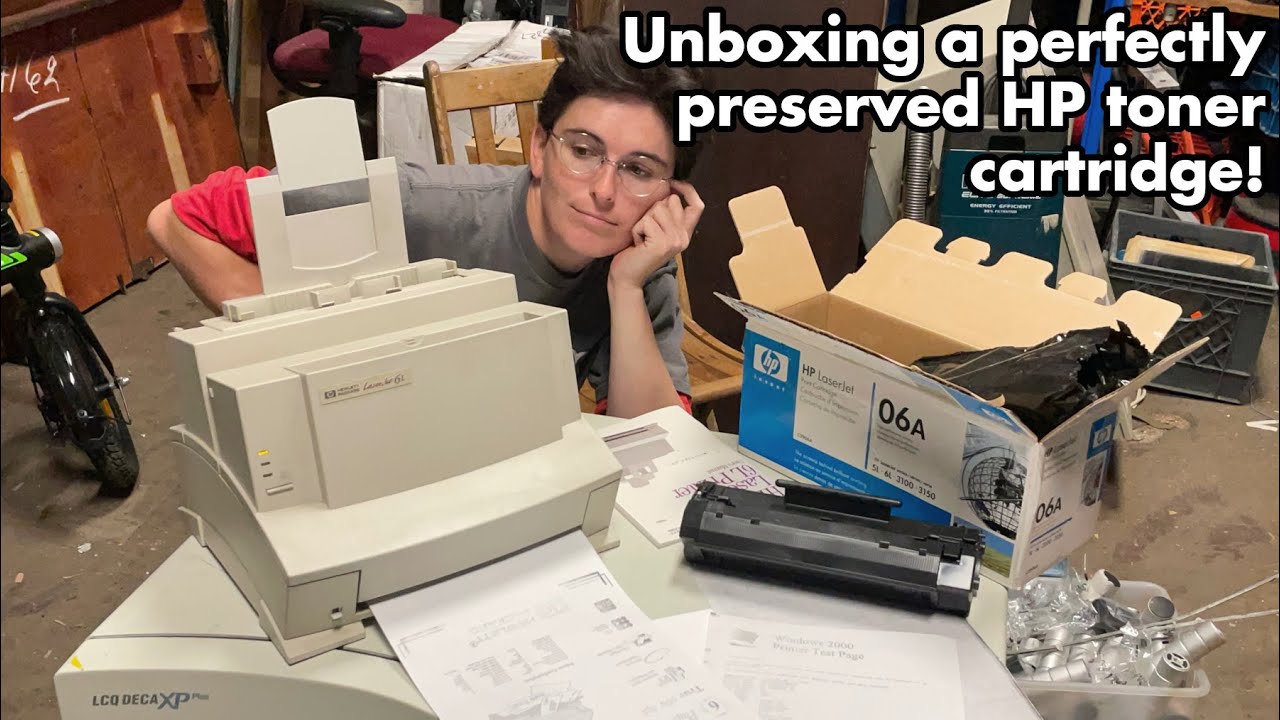 1997 HP Laserjet 6L: Unboxing a brand new toner cartridge! Apparently these printers are rare!