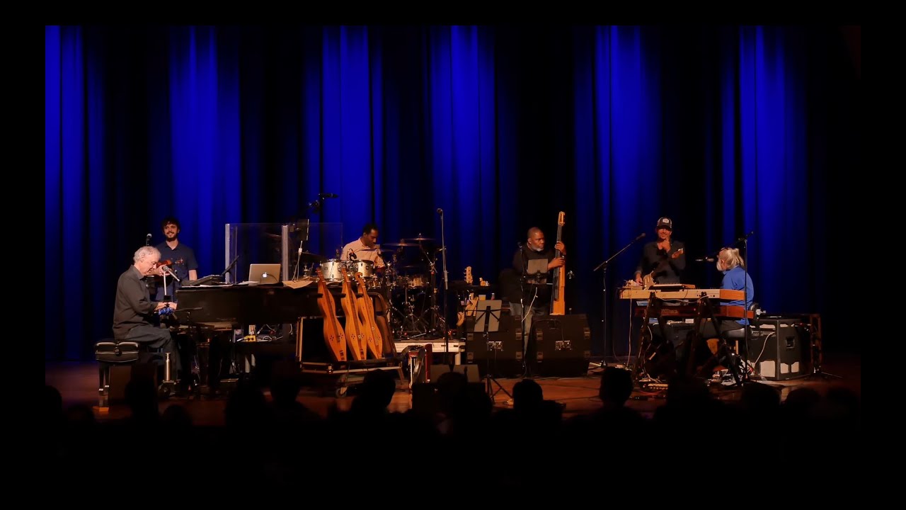 Bruce Hornsby & The Noisemakers - 