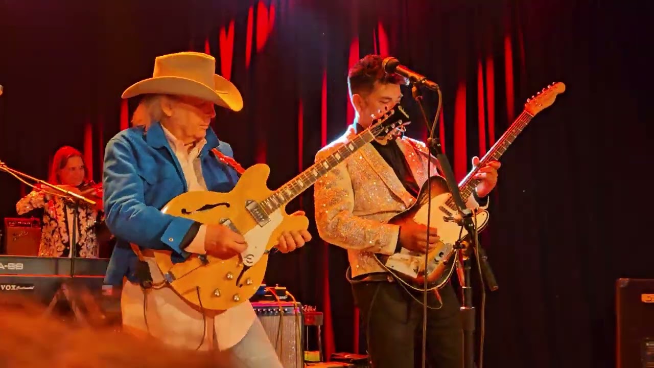 Dwight Yoakam - Little Sister - Roxy Theater - West Hollywood, CA 012826