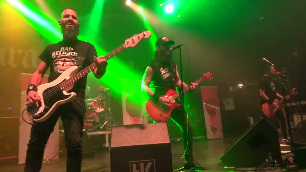 TARA PERDIDA - Até M'embebedar (live LAV)