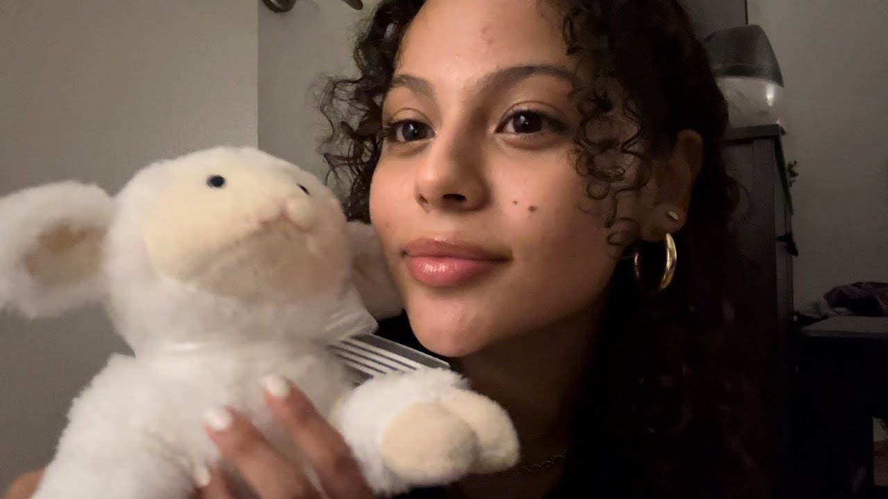 ASMR - reading children’s books (english & spanish) 🐑🌙