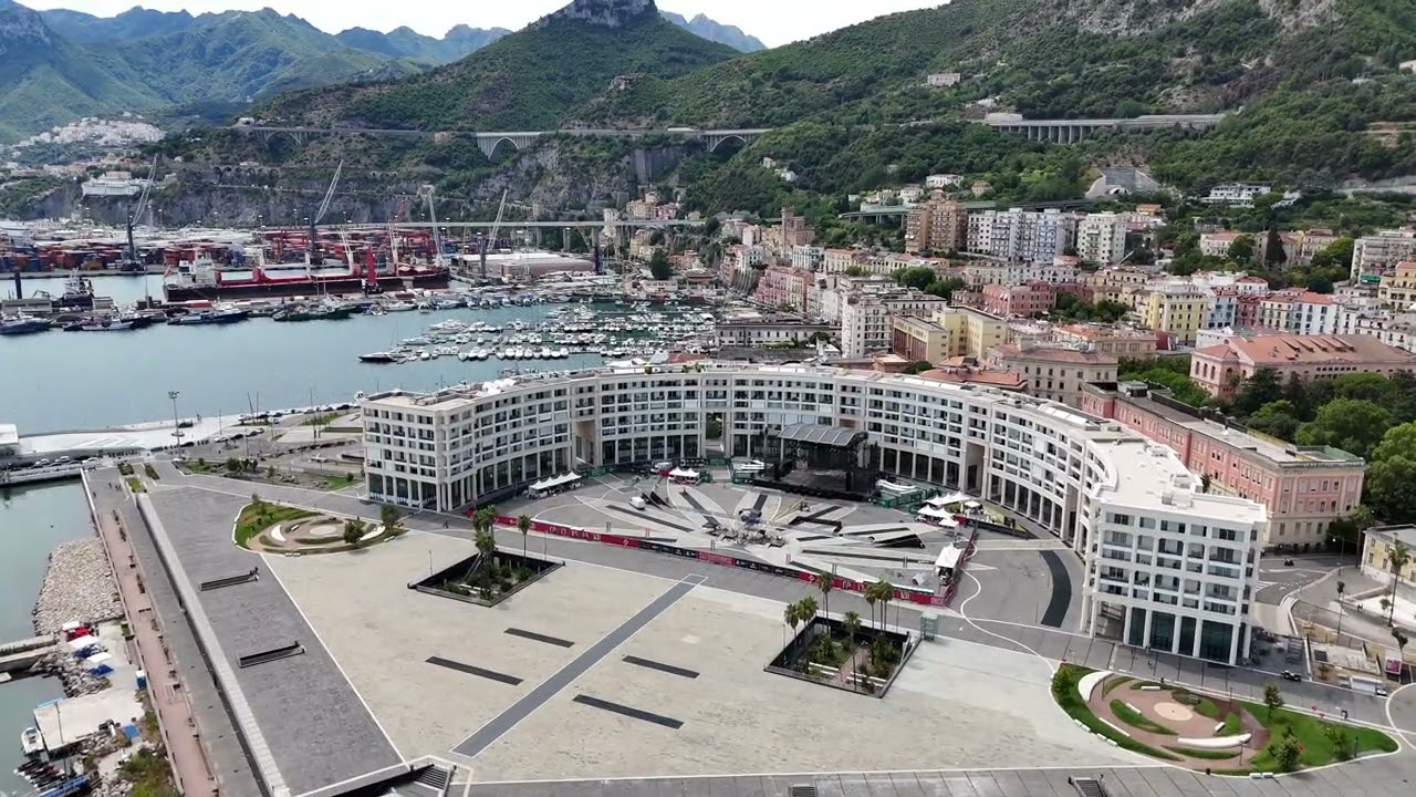 Salerno Piazza Libertà