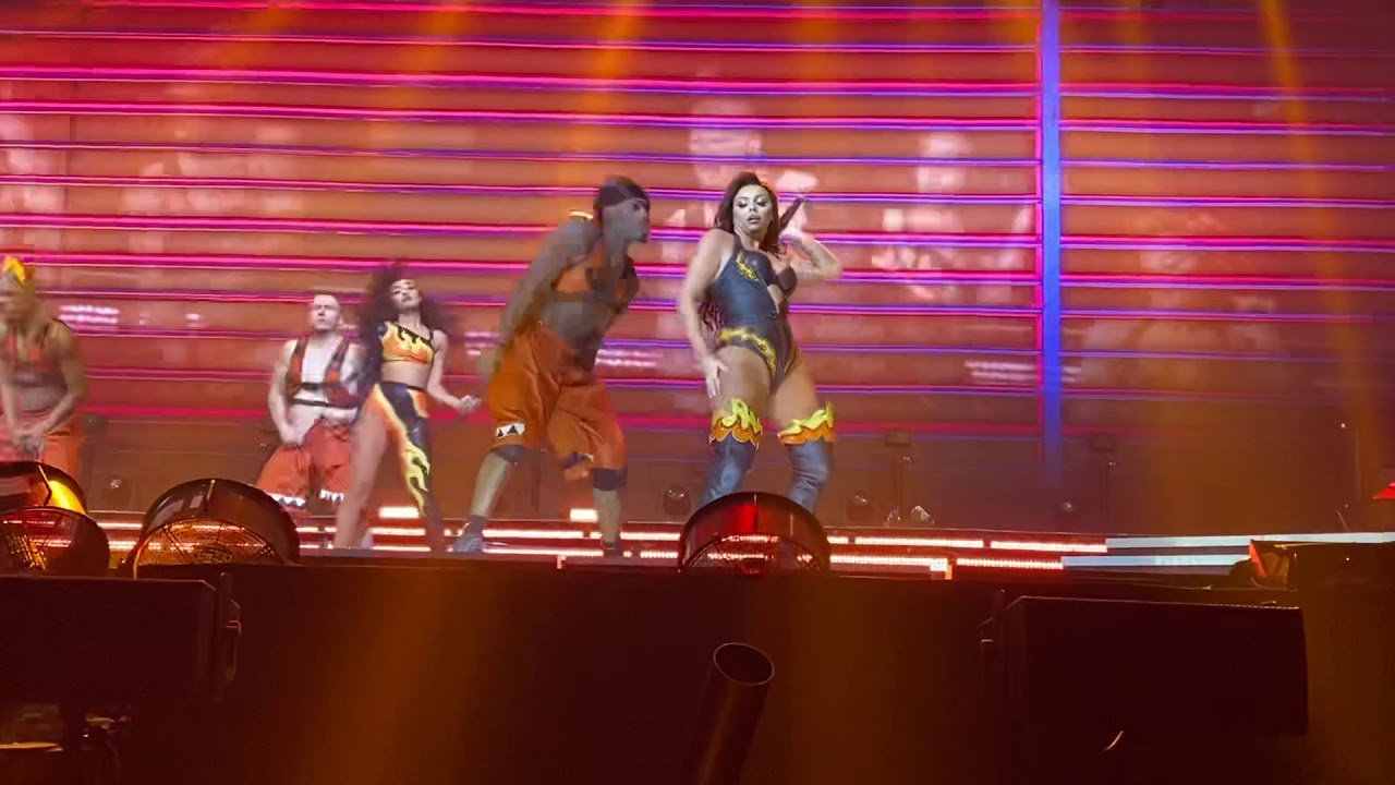 Reggaeton Lento - Little Mix (Newcastle 25/10/19) LM5 Tour