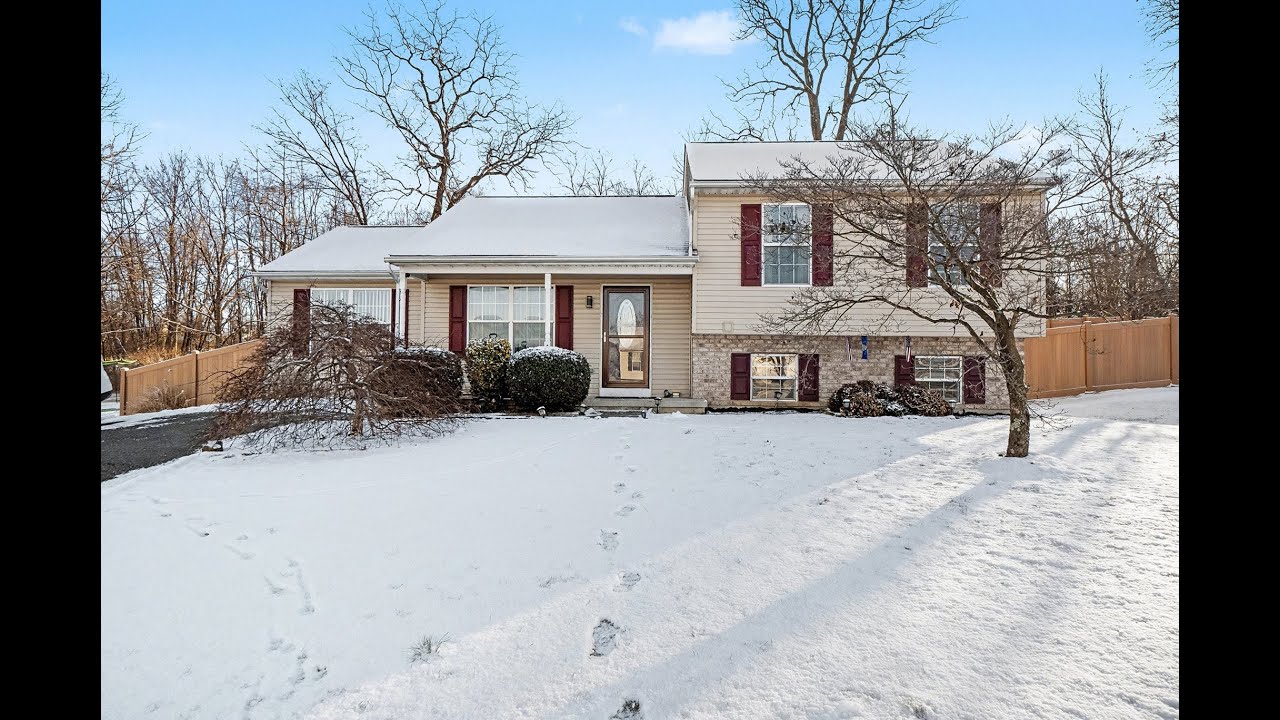 Split Level Home For Sale! 167 Quail Dr, Dillsburg, PA 17019