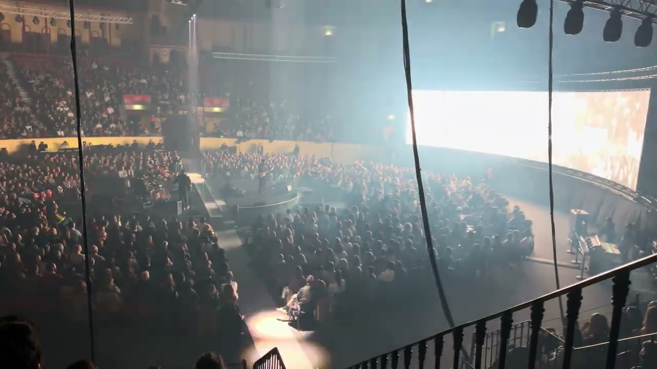 Nem tudo é mágoa: Tiago Bettencourt (ao vivo/live) Sagres Campo Pequeno, Lisboa, PT, 18/12/25