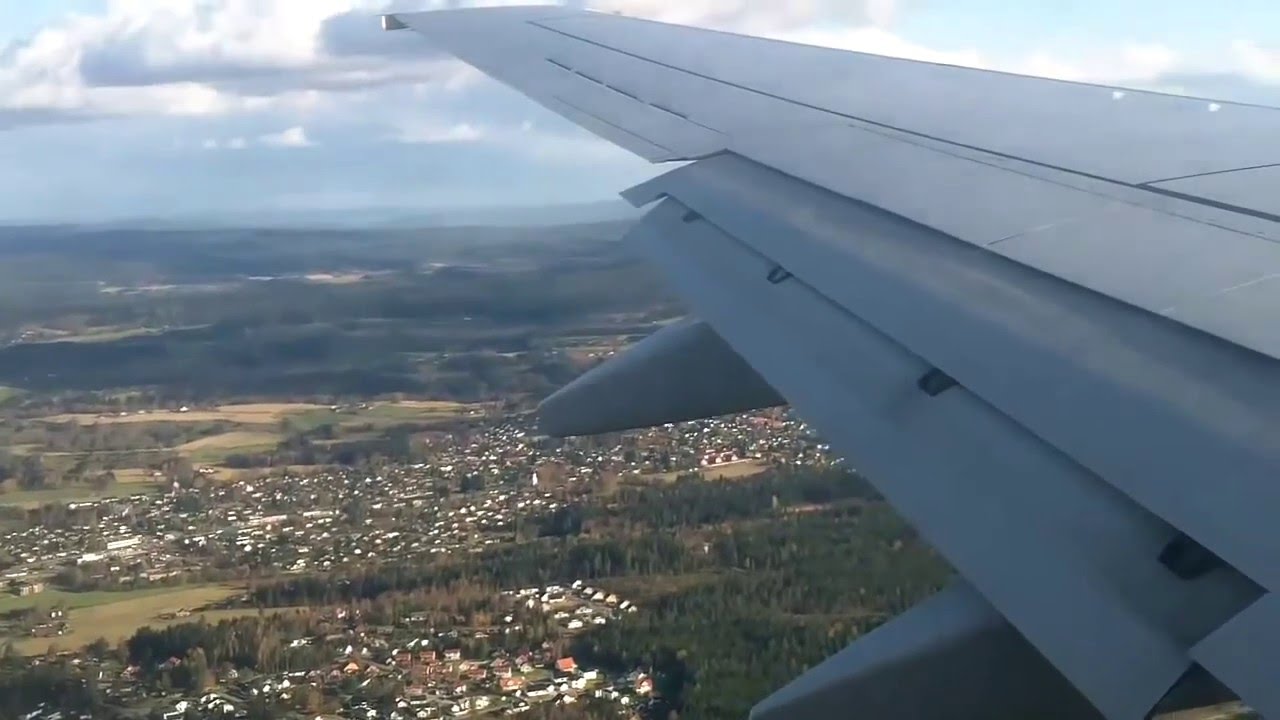 SAS Boeing 737-700 Take-off from Aalesund to Oslo