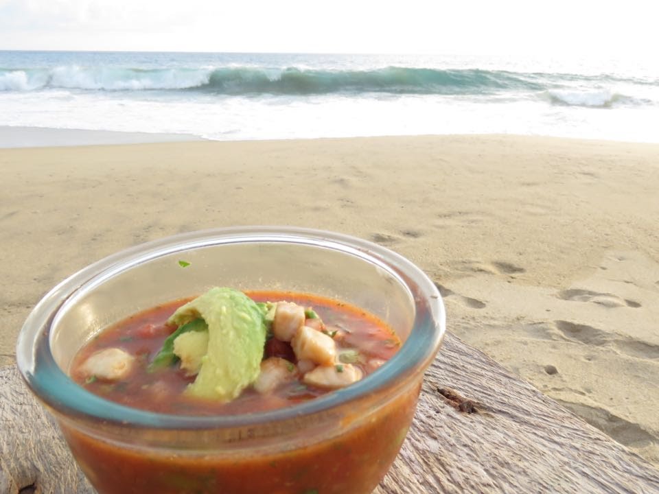cómo hacer CEVICHE ESTILO ACAPULCO en PLAYA PIE DE LA CUESTA.