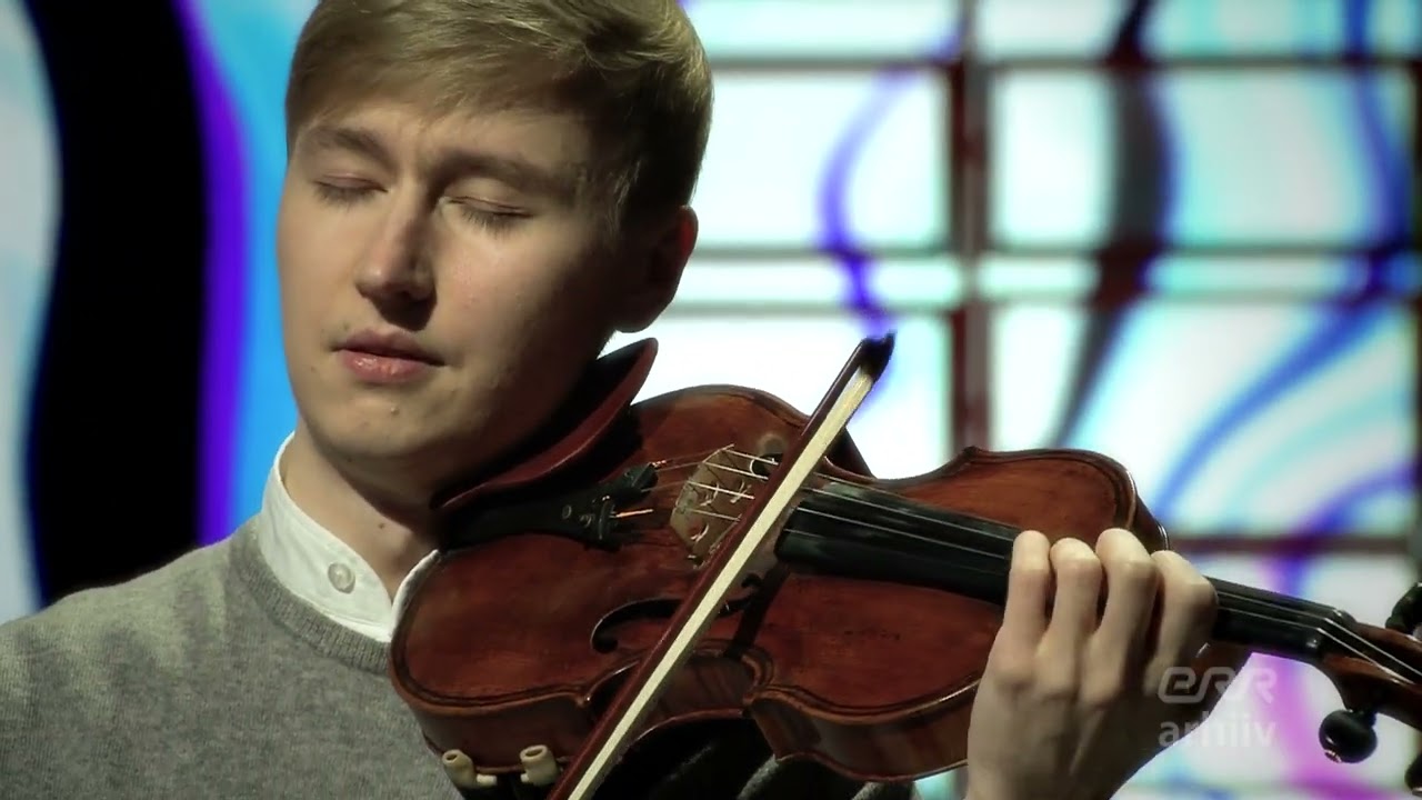 Aavik Duo (Hans Christian Aavik, Karolina Aavik)  - Ave Maria (J.S. Bach/ Gounod) Live @Hommik Anuga