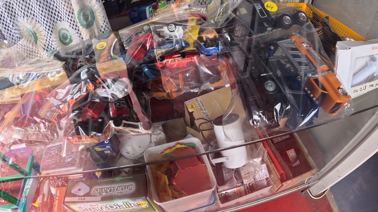 THRIFT SHOP OP SHOP CABOOLTURE QUEENSLAND AUSTRALIA  WE LOOK FOR STUFF TO RESELL NO 2