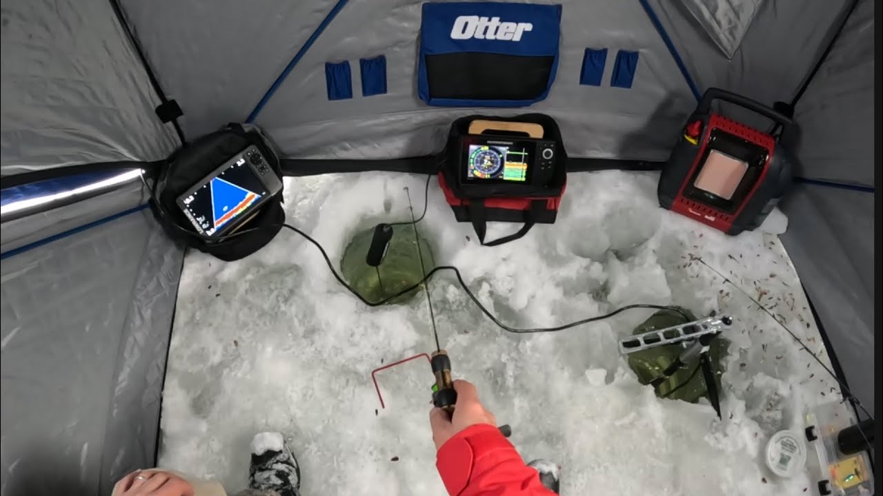 Lowrance Eagle Eye 9 Live Ice Fishing with One Boat Network Charts, 18v Fuel - 10inch holes!