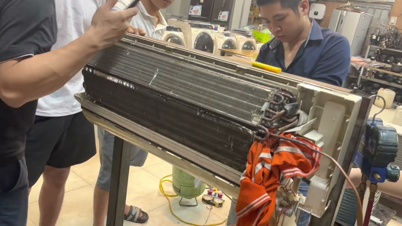 Điều hoà Panasonic lạnh nửa giàn, lạnh không sâu, lạnh kém.