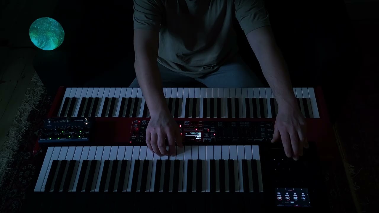 Moon Canvas - NAT (Improvised ambient live-set)
