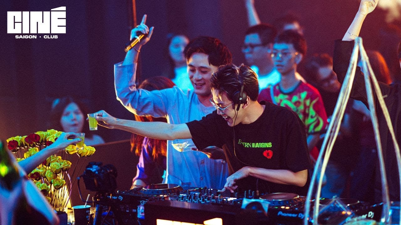 DJ SMOOTHIE BOIZ | VINA CLUB DANCE #2 HOSTED BY CHI MIN | FULL LIVE SET AT @CinéSaigon