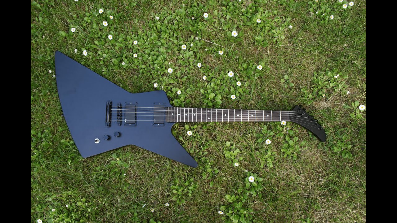 Xav Lamela | Homemade Explorer Guitar