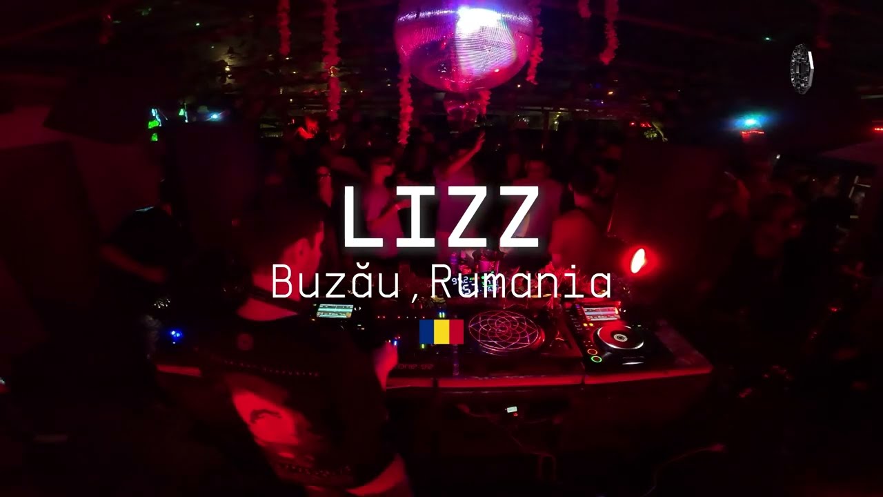 Lizz 🇷🇴 @ Pura Frecuencia - Medellín