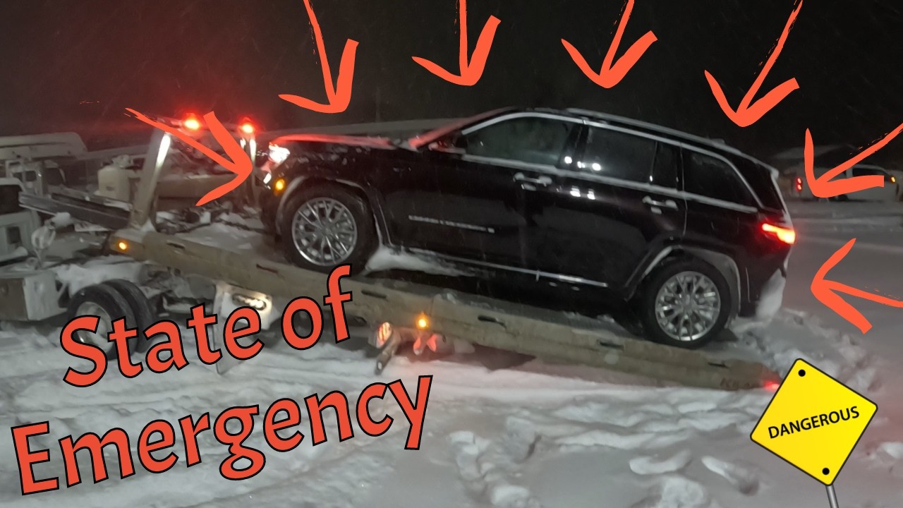 Rescuing a Jeep on the Highway During a Winter Snowstorm!!!