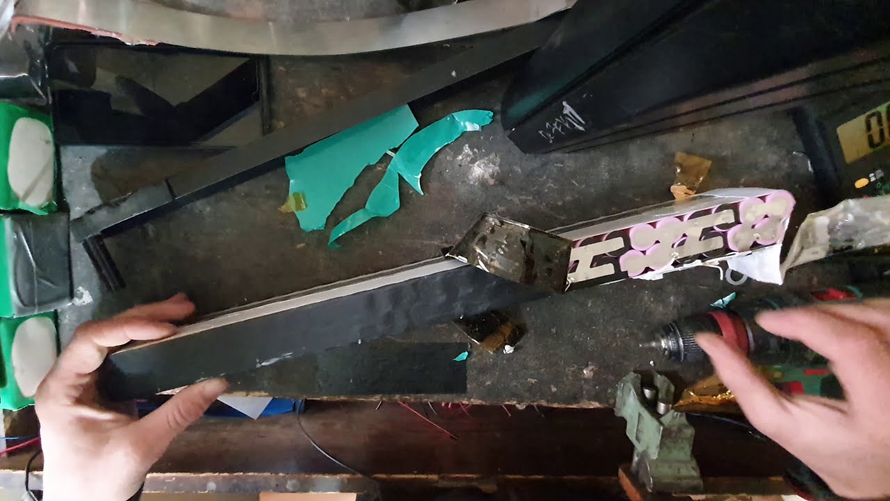 4K Rocky Mountain E bike battery teardown