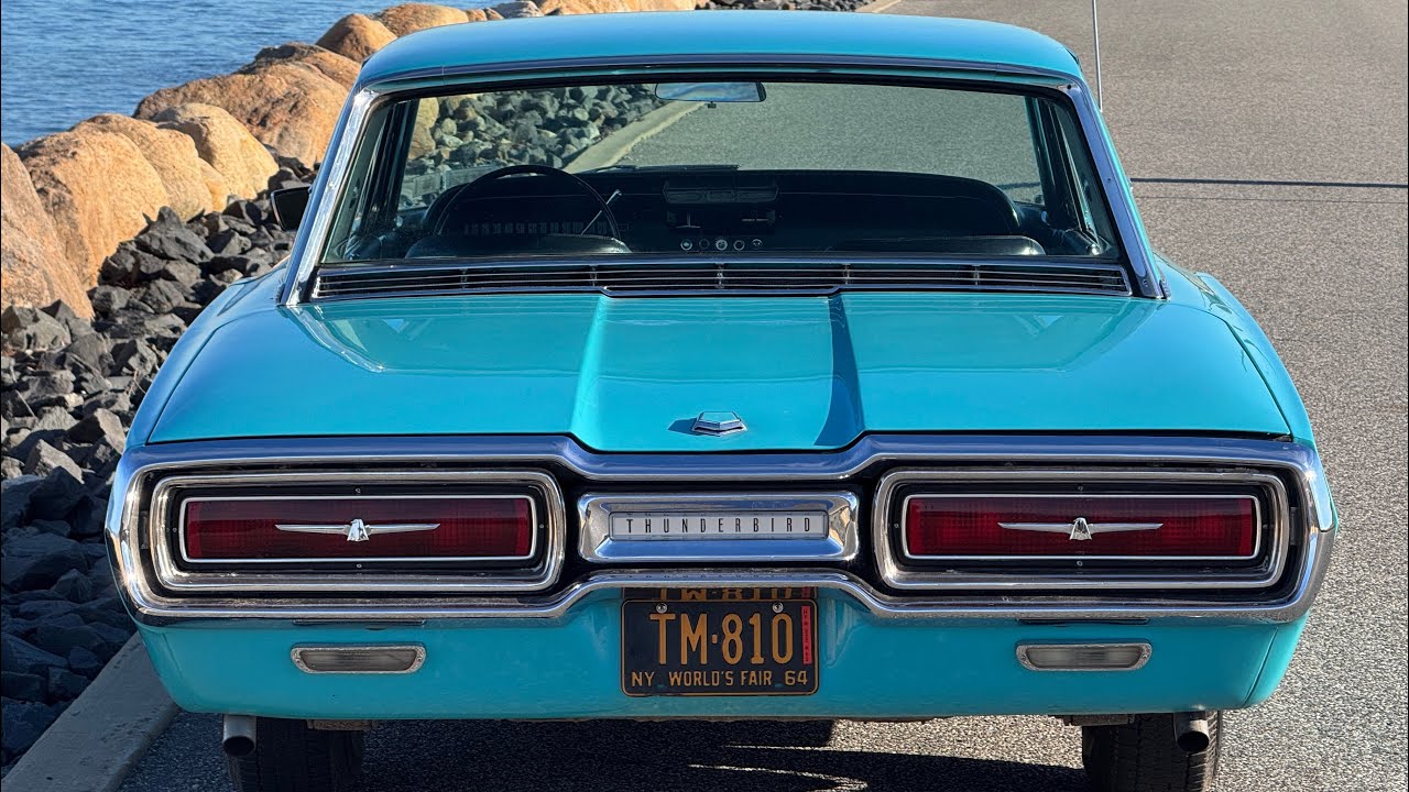 1964 Ford Thunderbird