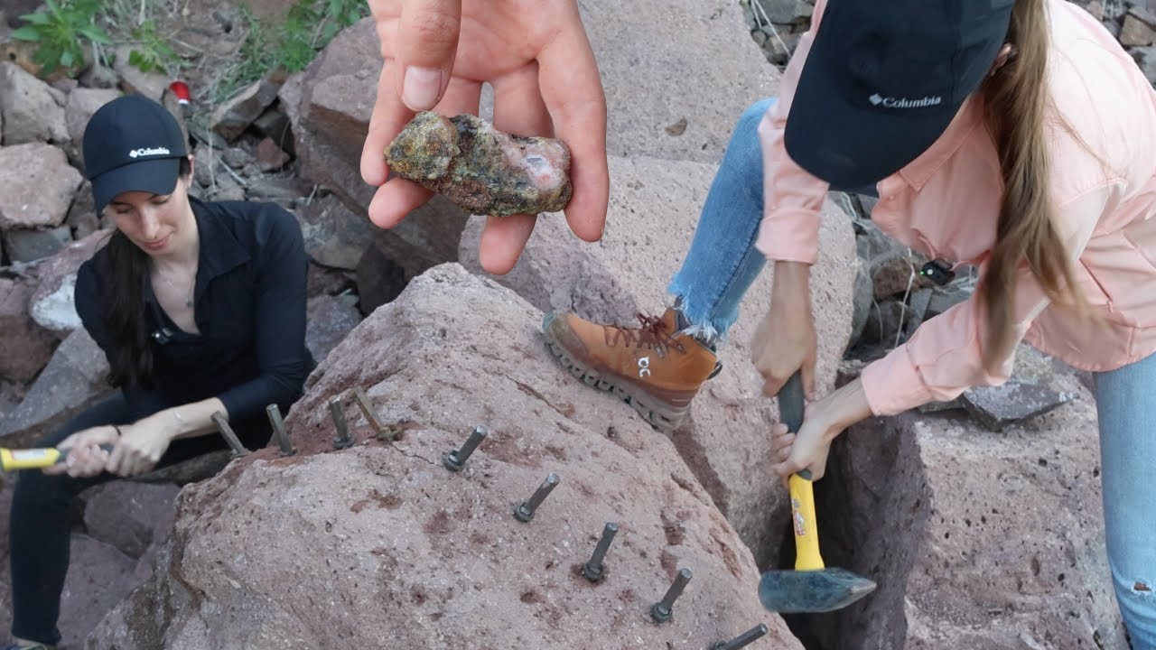 Breaking HARD Rock to Find GEM AGATES!