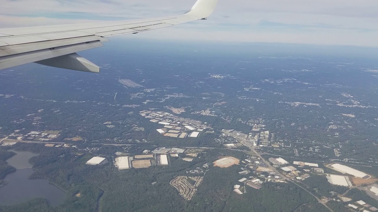 American Airlines Boeing 737-800 Landing in Atlanta