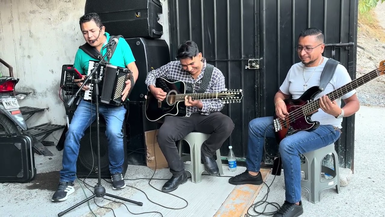 Ya Borracho Los Efectivos del Compa Borre 