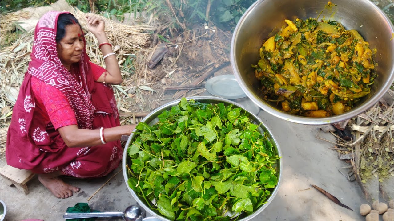 ছোটোবেলায় কারোর আমাশা হলে,মা এই শাক তুলে রান্না করে খাওয়াতো, আমিও আজ মায়ের মতো করে রান্না করলাম।