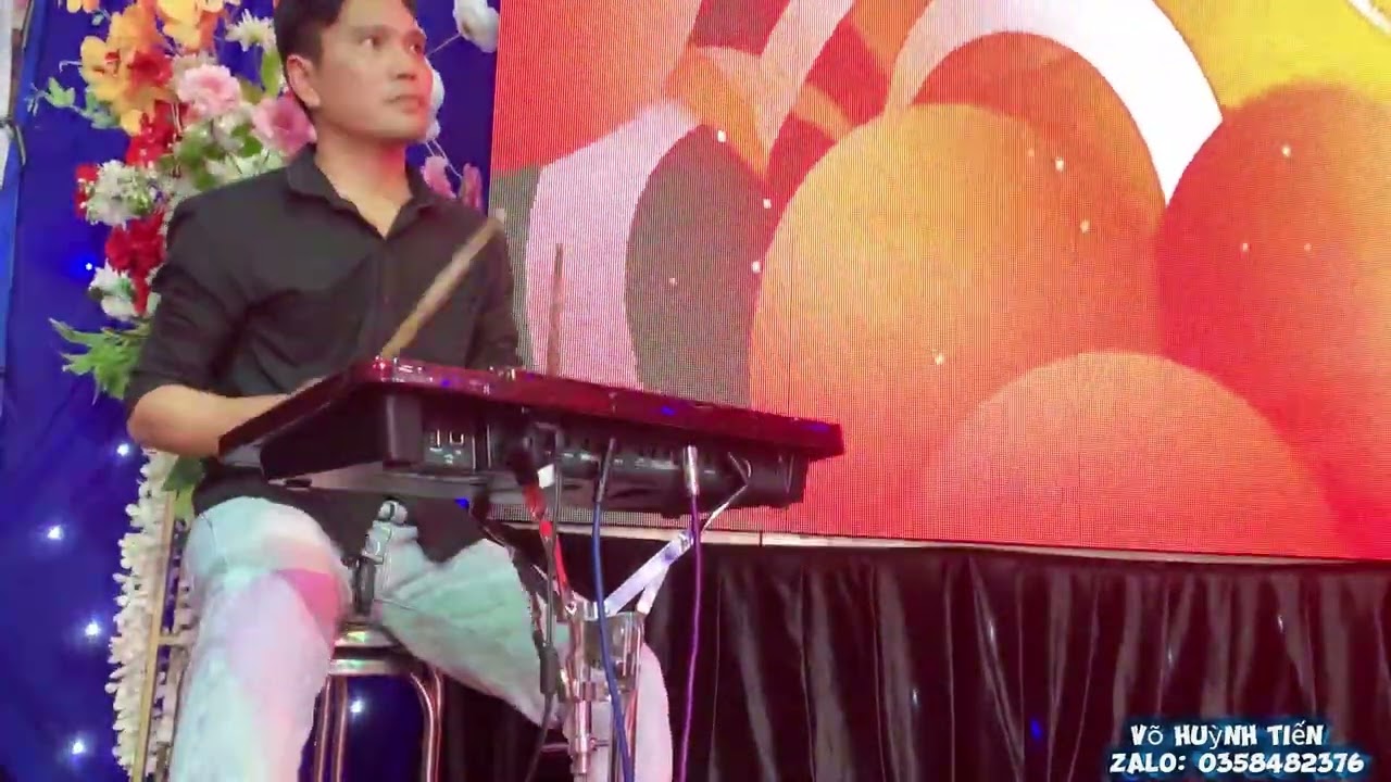 Giao lưu khán giả, tiệc cưới Văn Phán, Drum cam Võ Huỳnh Tiến