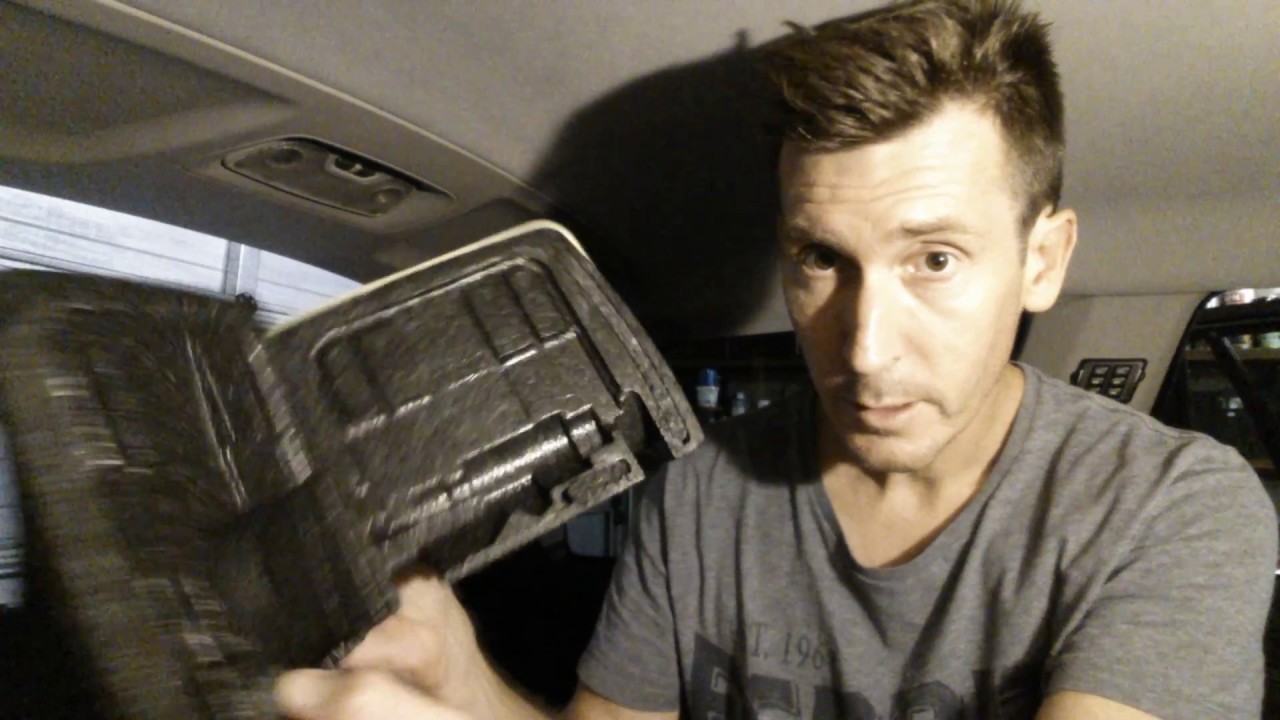 XC90 3rd row headrest won't stay up, the problem and a fix