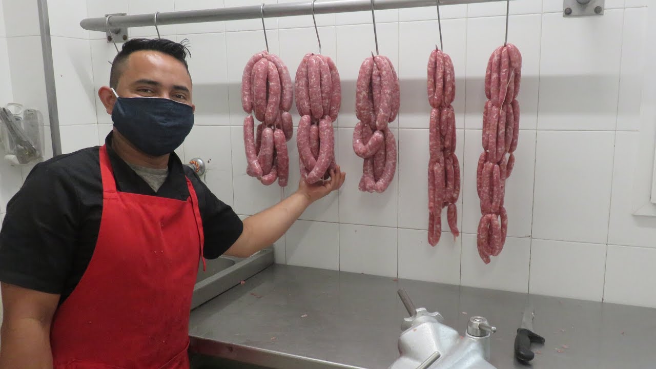 Haciendo butifarras