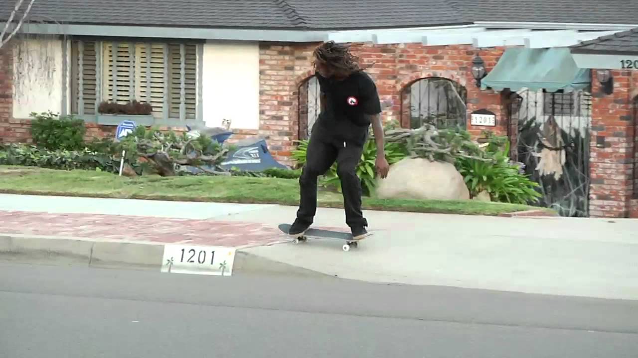 Transmission: Winter 2012 Shuriken Shannon - TransWorld SKATEboarding