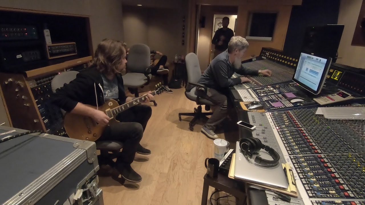 Recording of Dramamama's third album 
