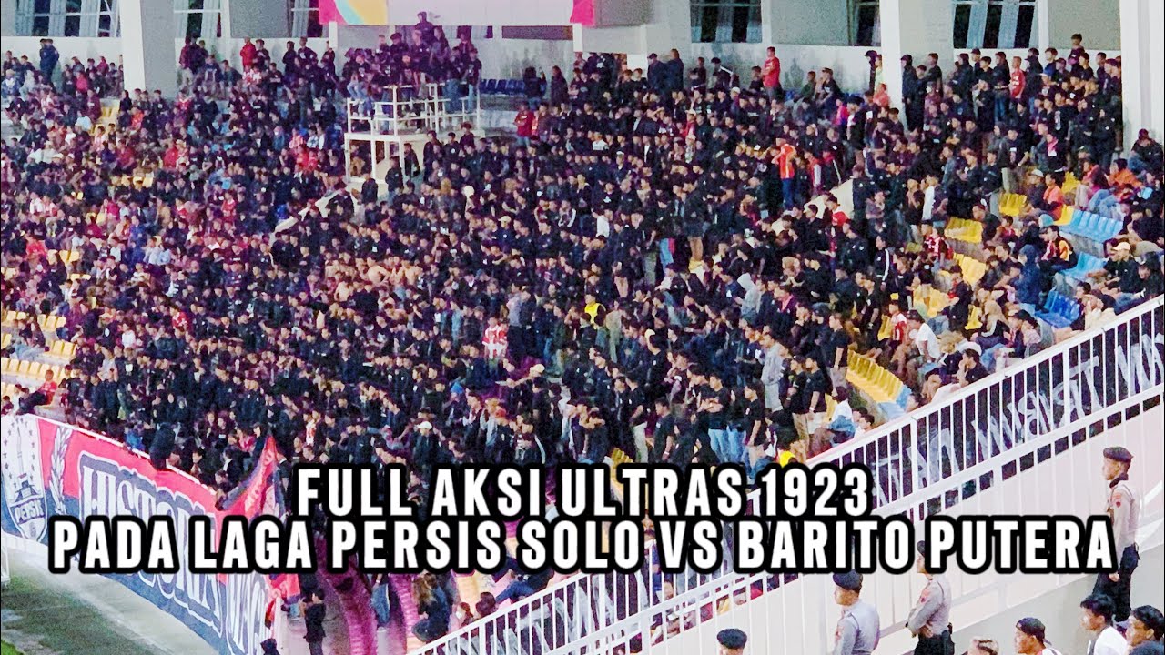 90 MENIT FULL BERNYANYI!! Inilah Aksi Ultras 1923 di Tribun Selatan Stadion Manahan Solo