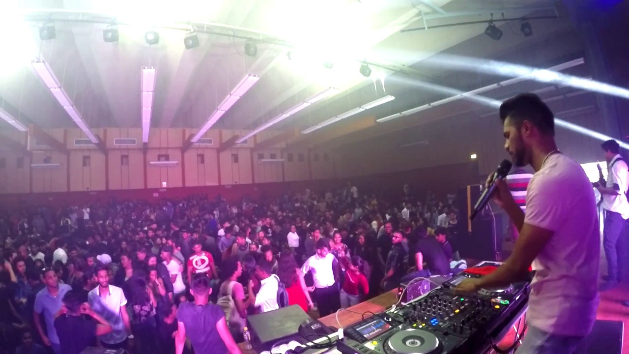 Martin Garrix, Dimitri Vegas & Like Mike - Tremor By Shehzad K Live at UOM (Crowd Control)