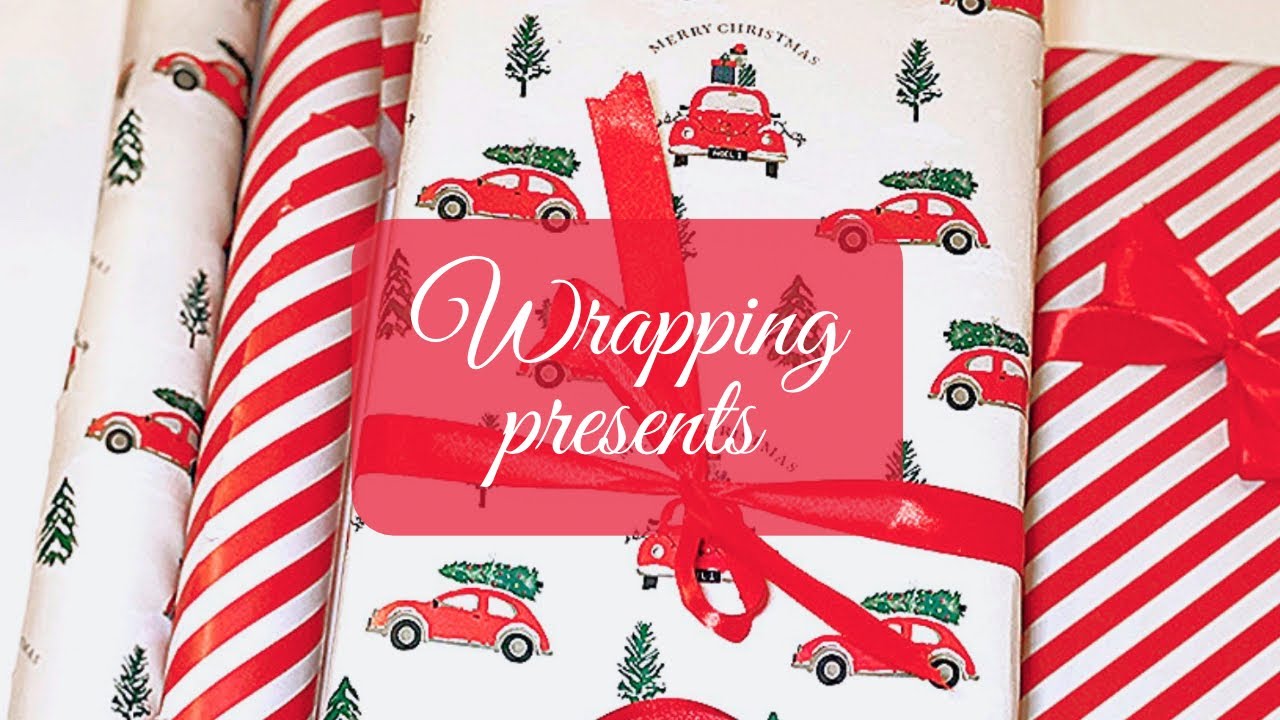 OMG I wrapped over 100 presents 😱 my back is broke ⚠️😢 VLOGMAS