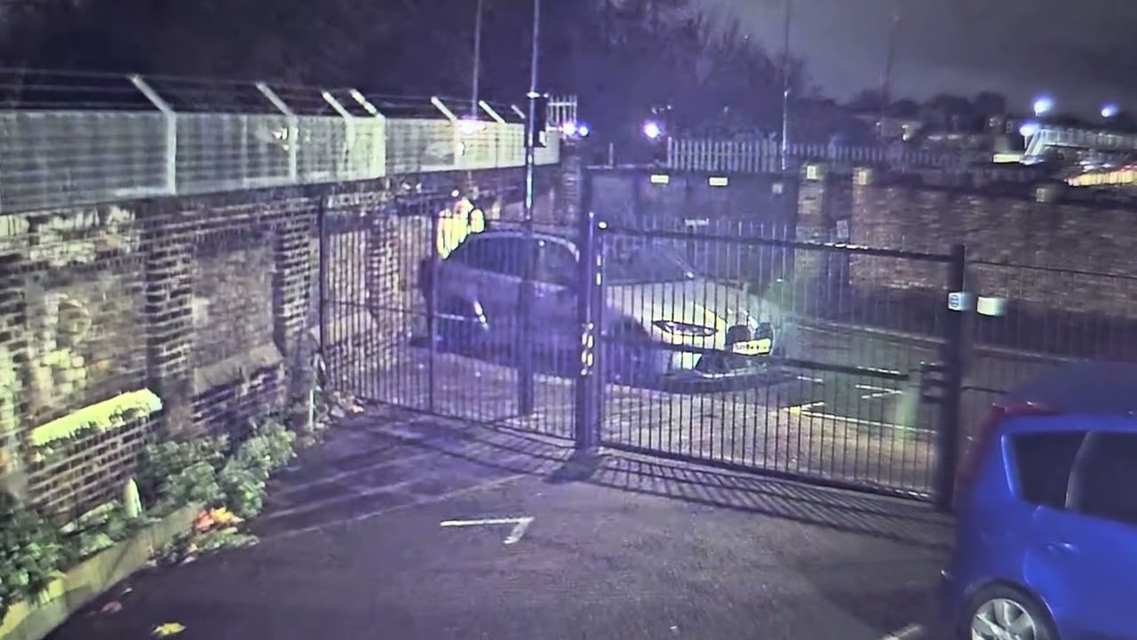 Name and shame public urination Fulham SW6 anti social behaviour 
