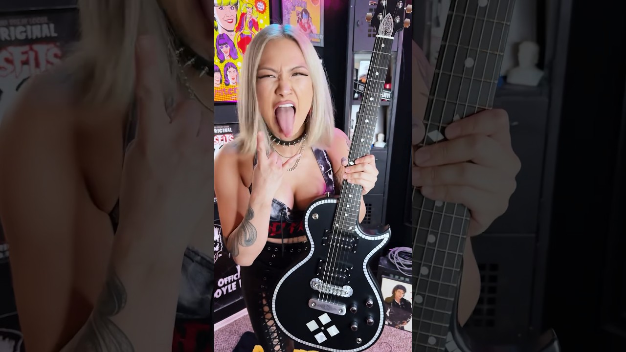Unboxing my new custom ​​Zemaitis Guitar