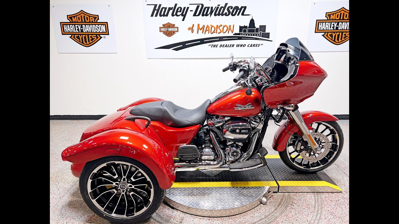 2025 FLTRT Road Glide 3 Whisky Fire Chrome Trim