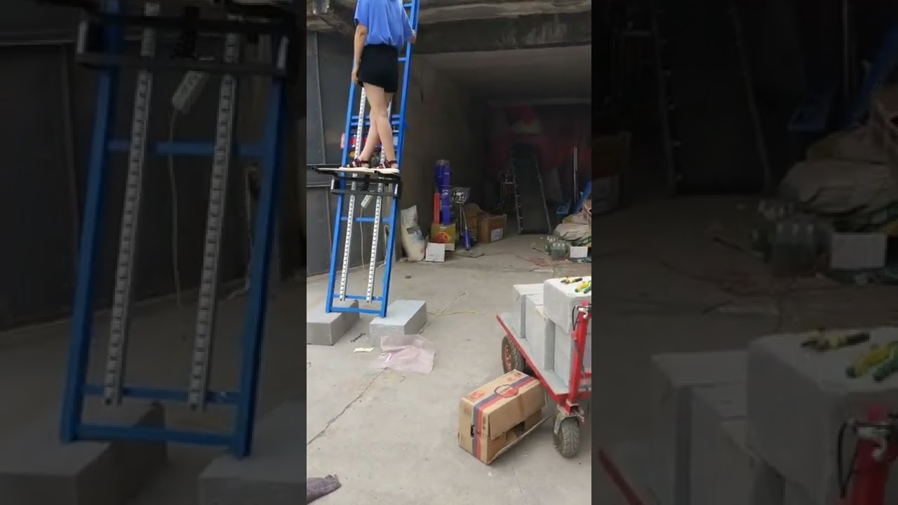 Wireless remote control operation, automatic lifting of one bag