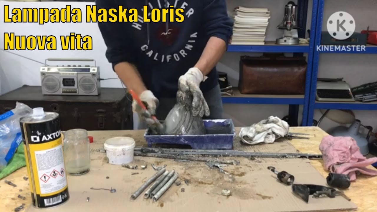 Restauro di una lampada vintage Naska Loris Luxo. Come smontiamo, sverniciamo, lucidiamo e puliamo.