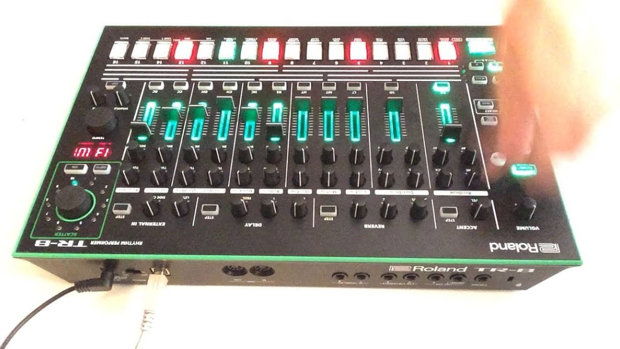 Christopher Kah - Session I with Roland TR-8