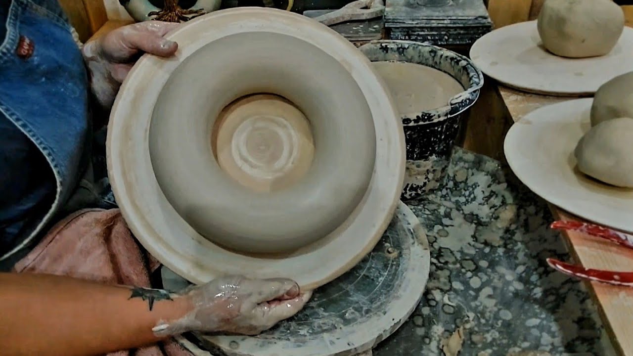 Part 1: Throwing a donut, or torus, to construct a Tree of Life urn.