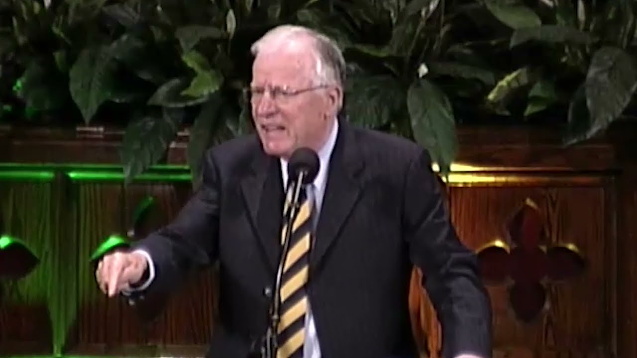 Compassion In Outreach: The Heart Of Jesus | The Compassion Of Jesus #1 | Pastor Lutzer