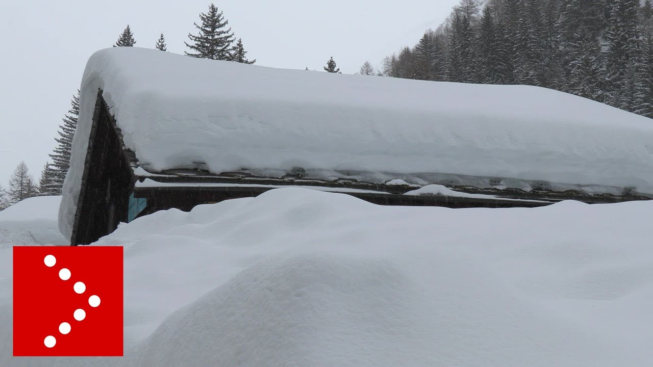 Val d'Aosta, abbondanti nevicate: le immagini dalla Val Ferret