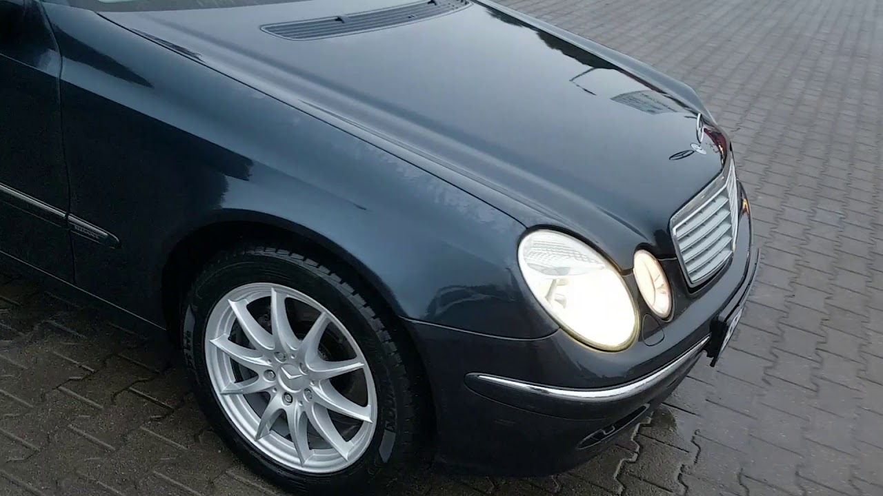 W211
