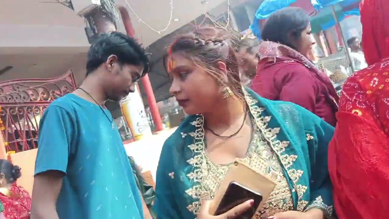 Shivratri mein ham kahan gaye the jal chadhane aap log ke video mein dekh lijiye Har Har Mahadev