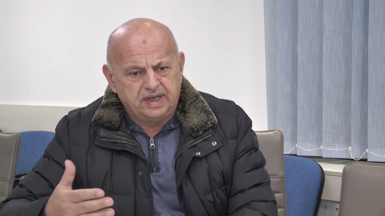 Potpuna je besmislica da me reketira član porodice predsednika