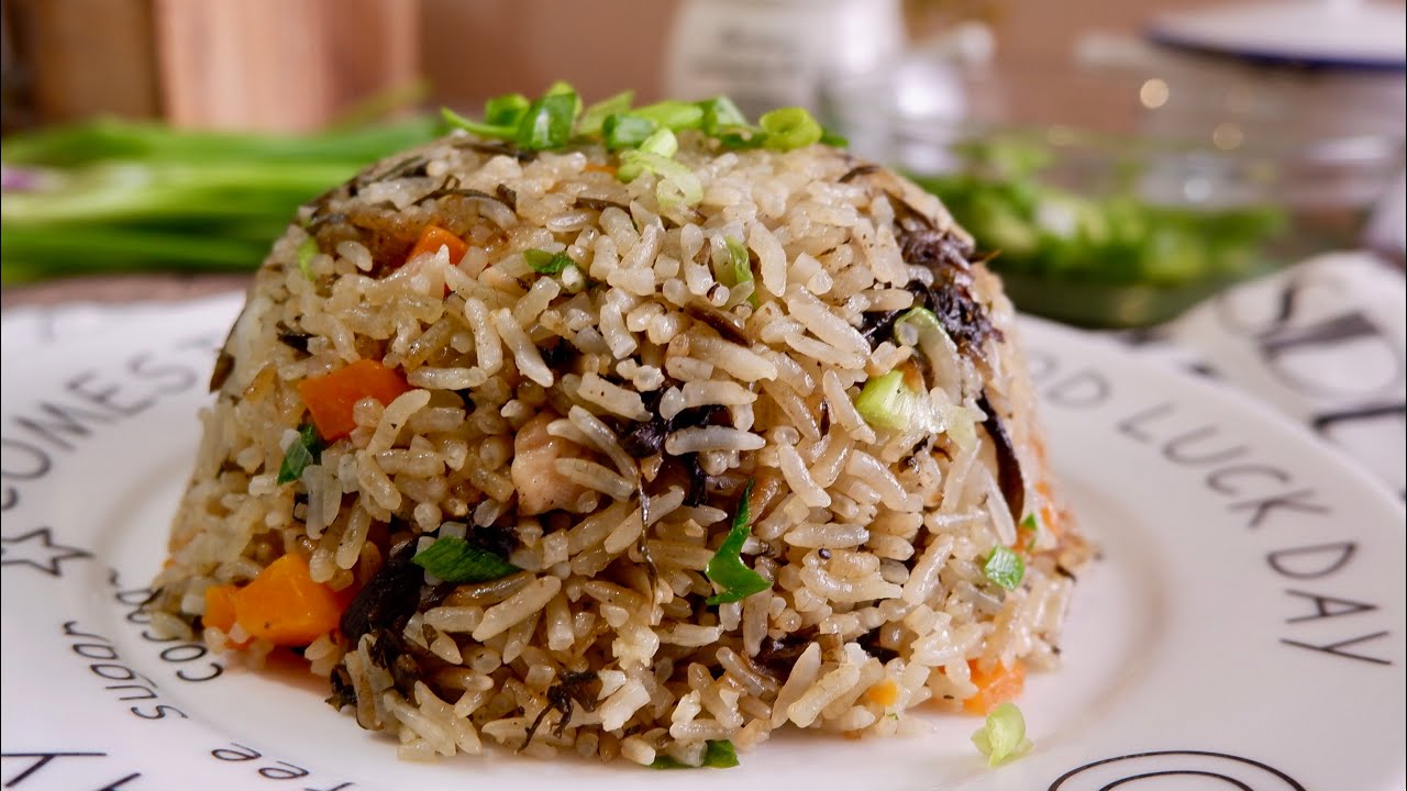 Очень простой рецепт пикантного риса с курицей, оливками и овощами за считанные минуты. Рисоварка...