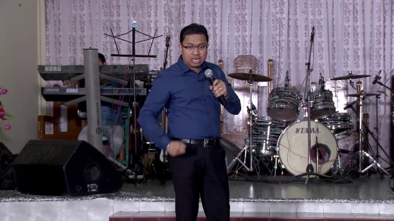 Rev David Lah